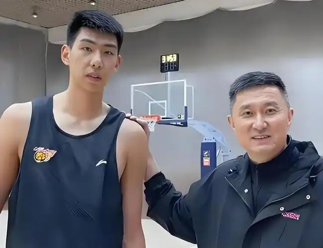 官宣，徐昕被重罚，罚单出炉，原因找到，杜锋担心的发生|NBA|cba联赛|杨翰森|山西男篮|广州男篮_新浪体育_新浪新闻